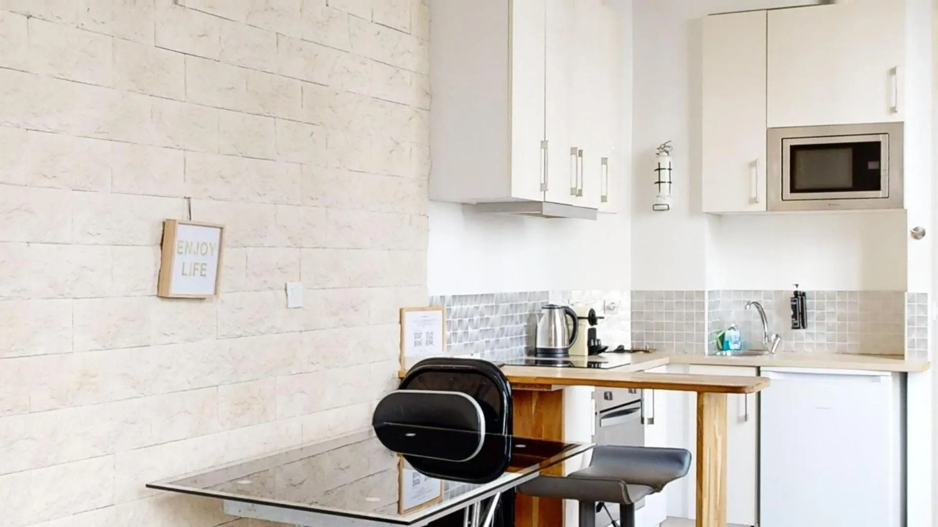 Bluestay 2 - Appartement Au Coeur De パリ 0*,  フランス